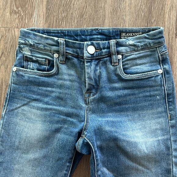 BLANKNYC Mid Rise Skinny Jeans 24 Raw Hem Medium Wash Stretch Denim - Picture 3 of 7